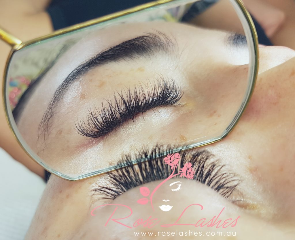 Local eyelash online extensions